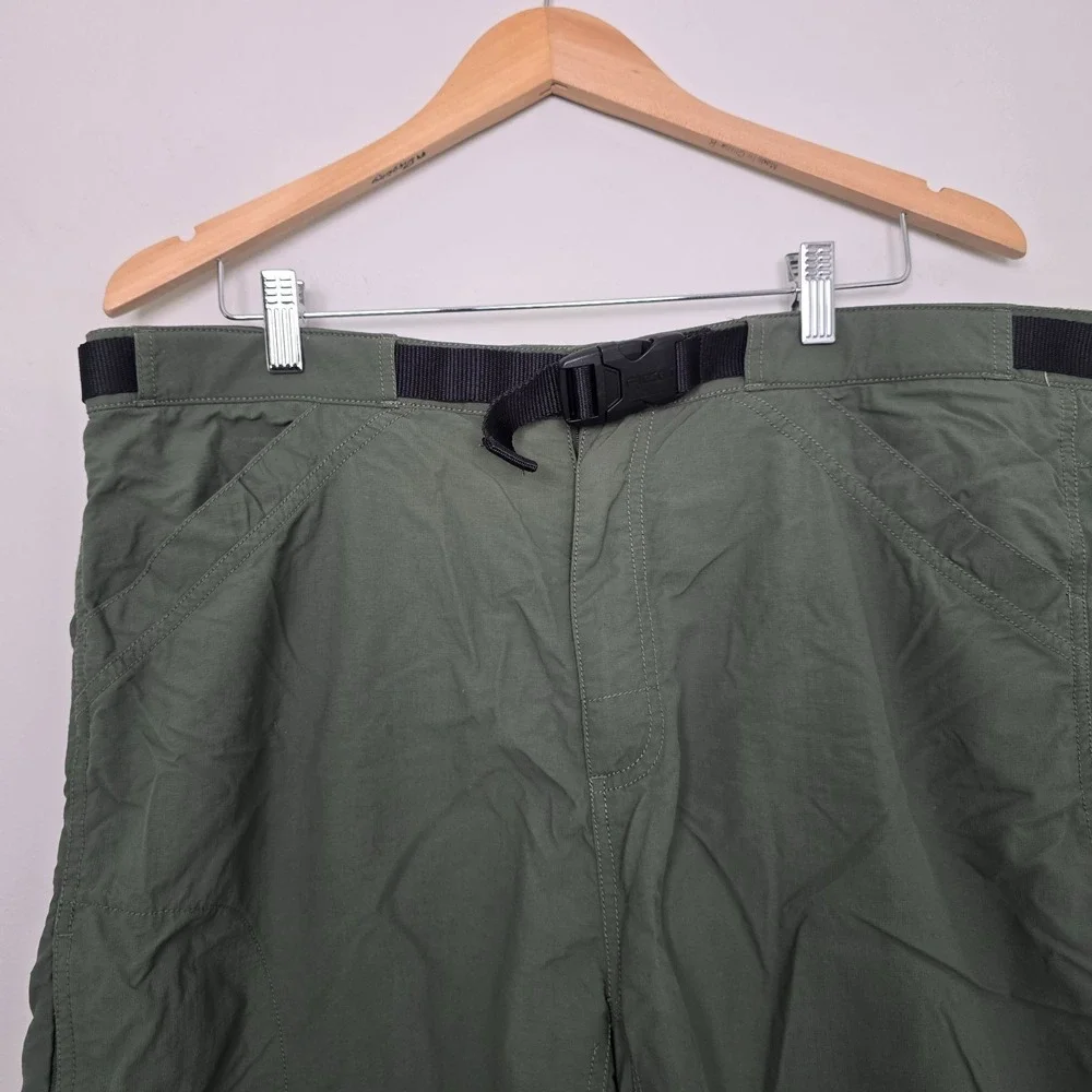 Nike ACG Men Trail Hiking Short 38 Olive Green Streetwear Lightweight Athleisure